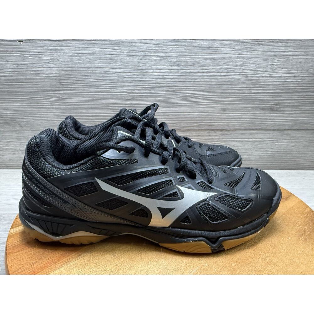 Mizuno Wave Women's Hurricane 3 Shoes Black w/ Silver Lace Up Size 8